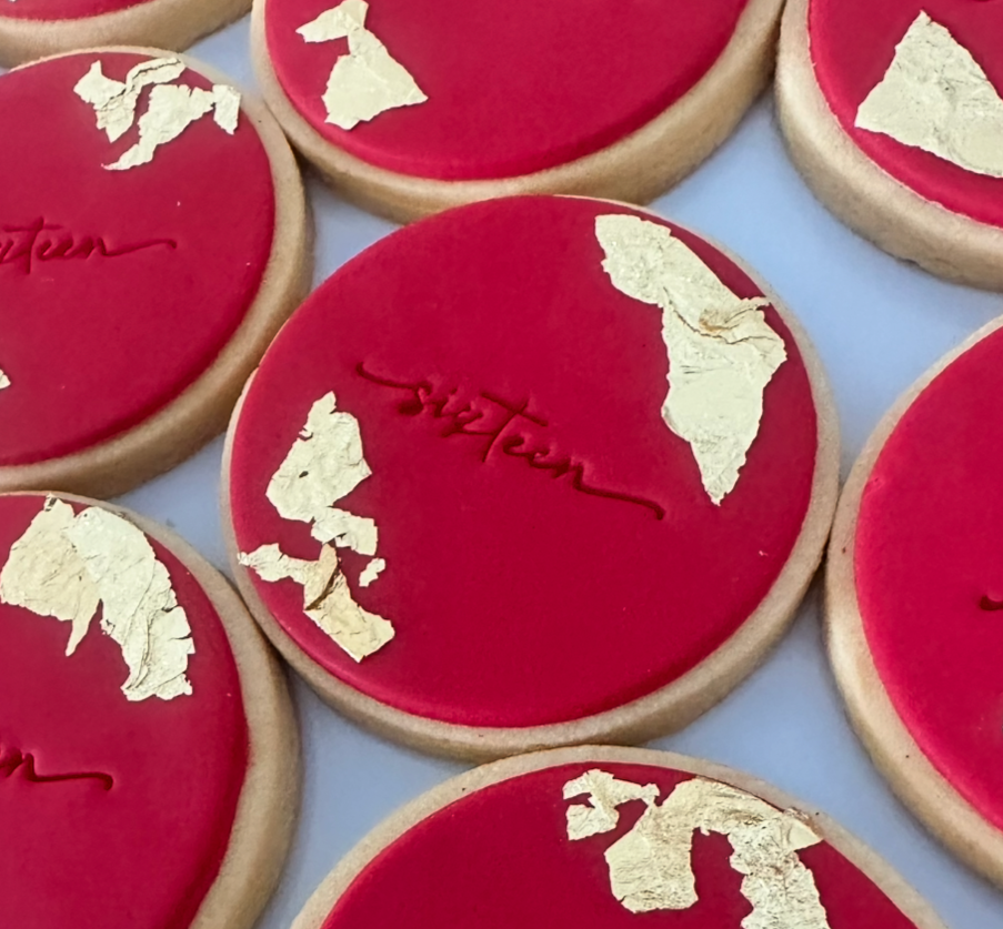 Sixteen Cookie